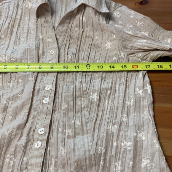 Proportion Petite 4 Season  Button Down Short Sleeve Blouse w Lurex - Picture 6 of 13